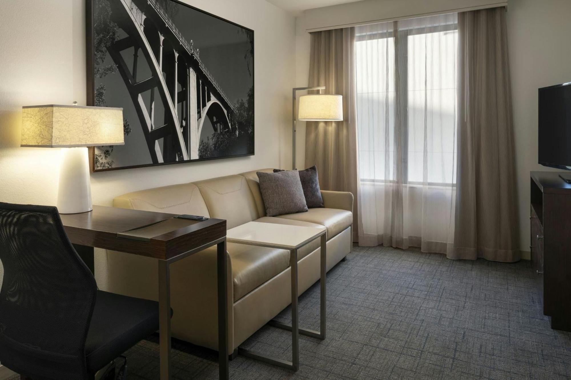 Hotel By Marriott Angeles Pasadena/old Town