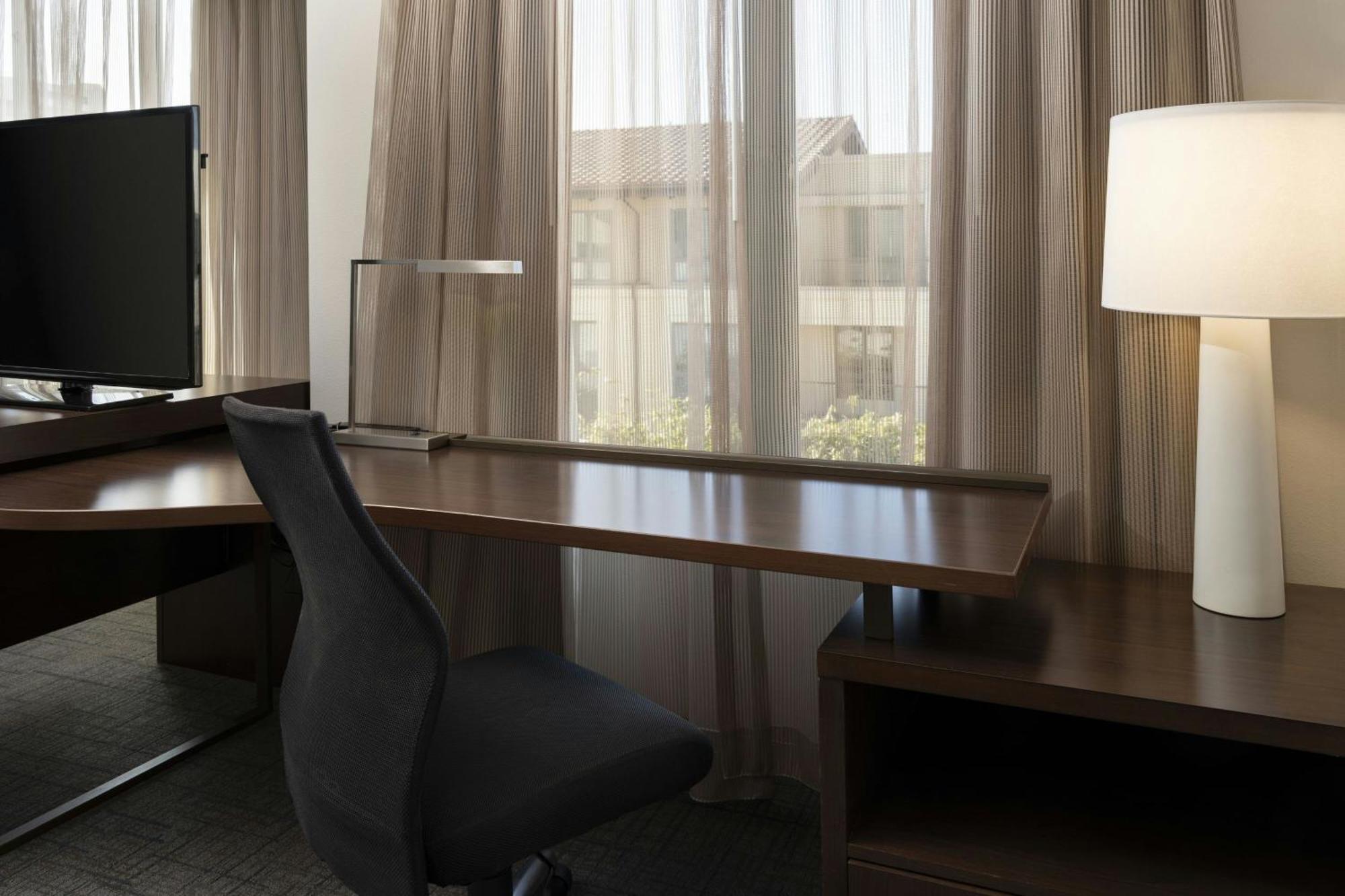 By Marriott Angeles Pasadena/old Town 3* Pasadena