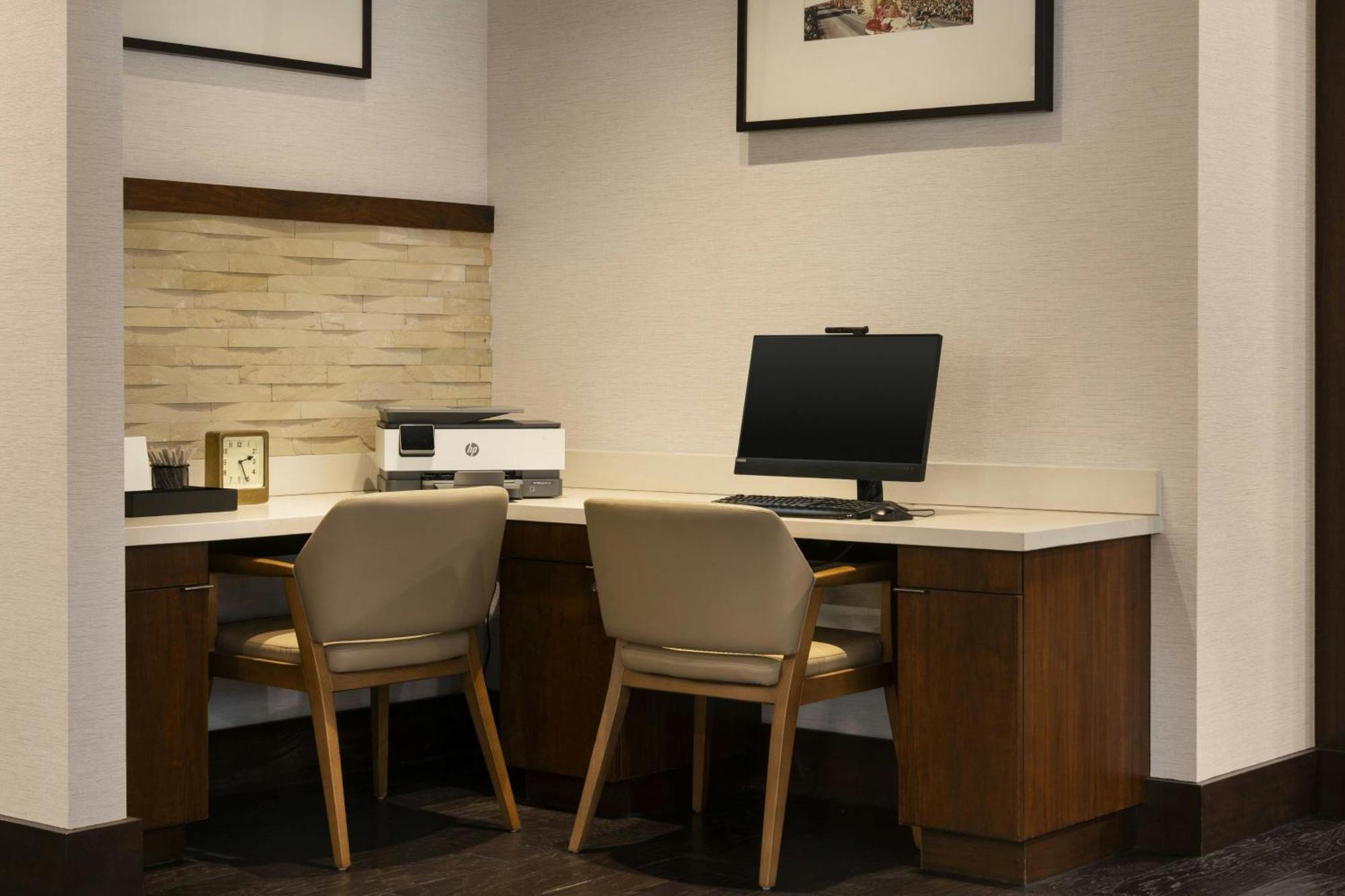 By Marriott Angeles Pasadena/old Town 3* Pasadena