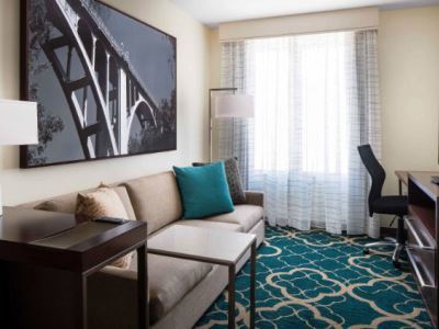 By Marriott Angeles Pasadena/old Town 3*