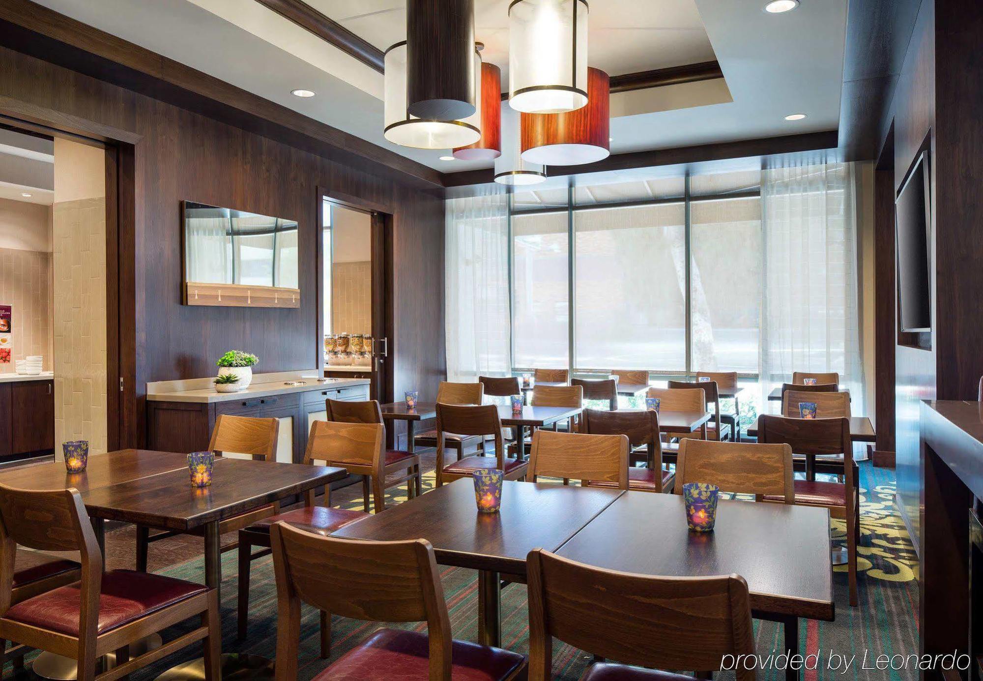 By Marriott Angeles Pasadena/old Town Hotel Pasadena