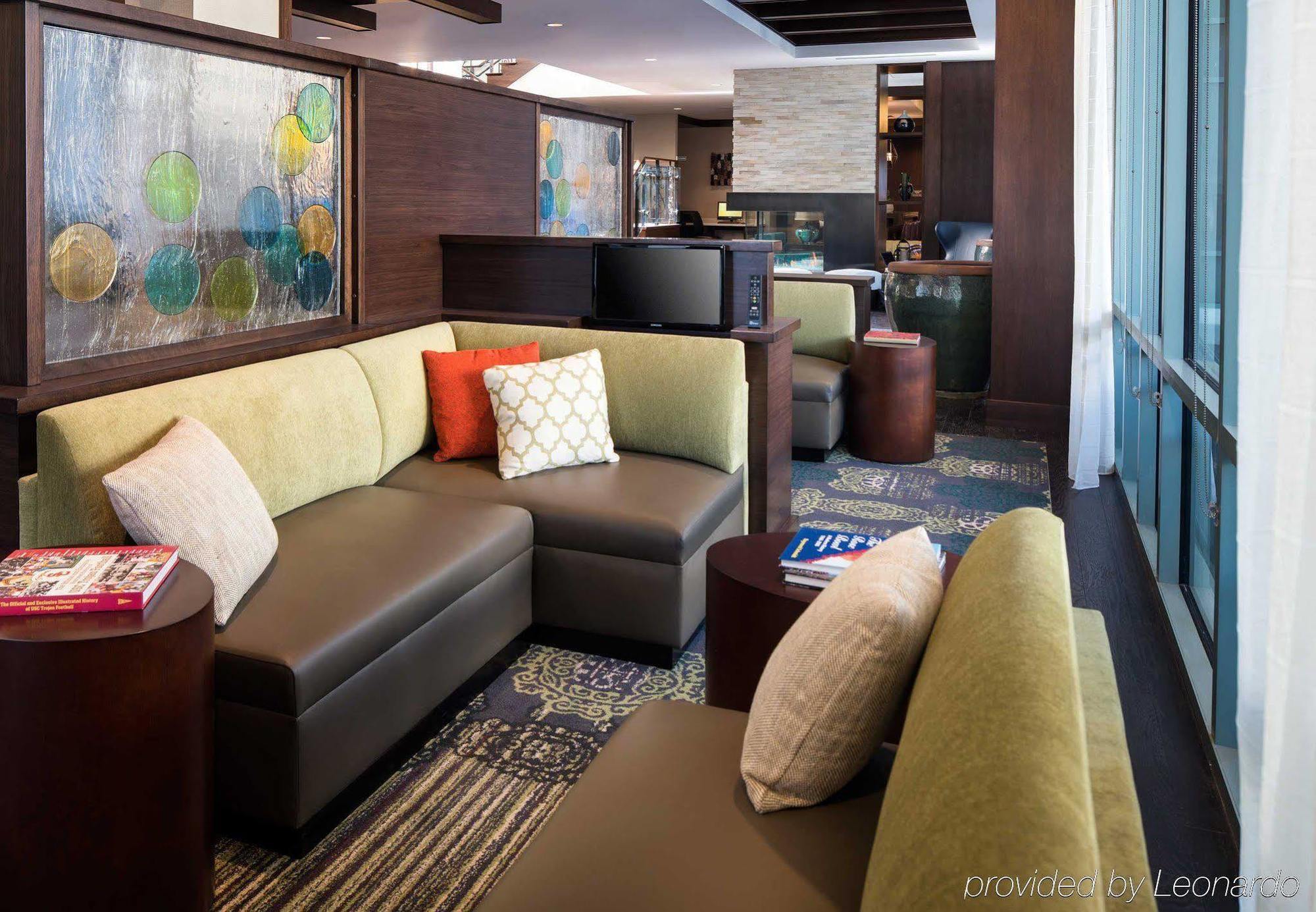 By Marriott Angeles Pasadena/old Town